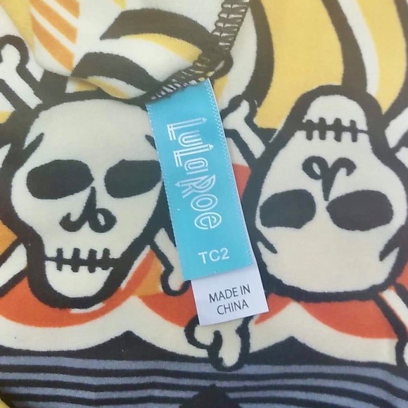 LuLaRoe TC2 Leggings Halloween Collection Skulls - Picture 3 of 7